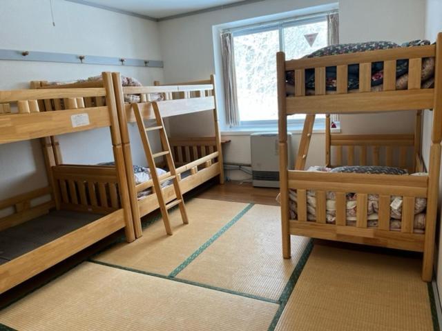 Kusatsu Kogen Youth Hostel Esterno foto